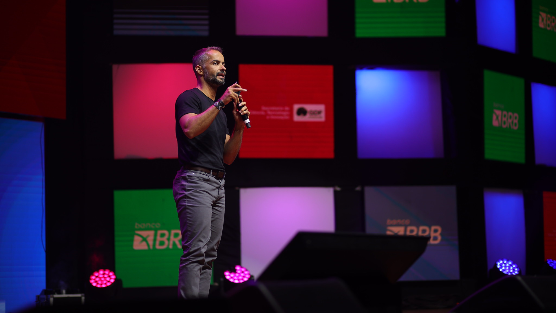 Sebrae apresenta o Movimente no palco principal do Innova Summit 2025